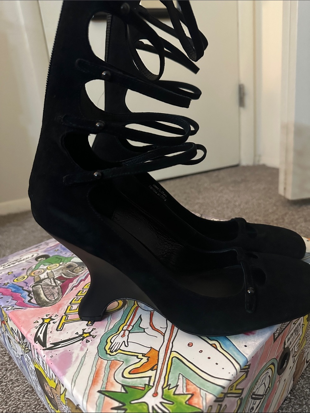 Jeffrey Campbell Original-2 Strap Mid-Heel Pumps - Picture 4 of 6